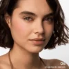 Le blush en poudre Healthy Glow – 90 % d’ingrédients d’origine naturelle Le blush en poudre Healthy Glow – 90 % d’ingrédients d’origine naturelle